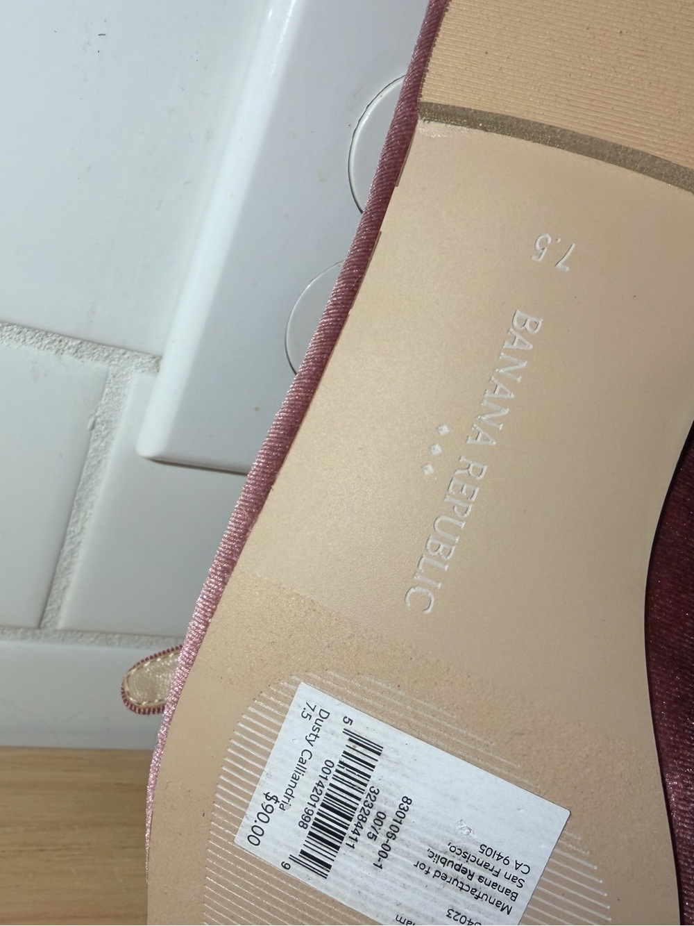 Banana Republic Velvet Mary Jane flat- Size 7.5 - Picture 10 of 12